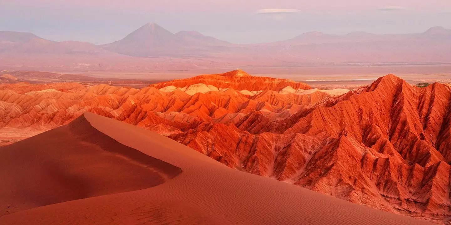 Paște în Insula Paștelui și Deșertul Atacama