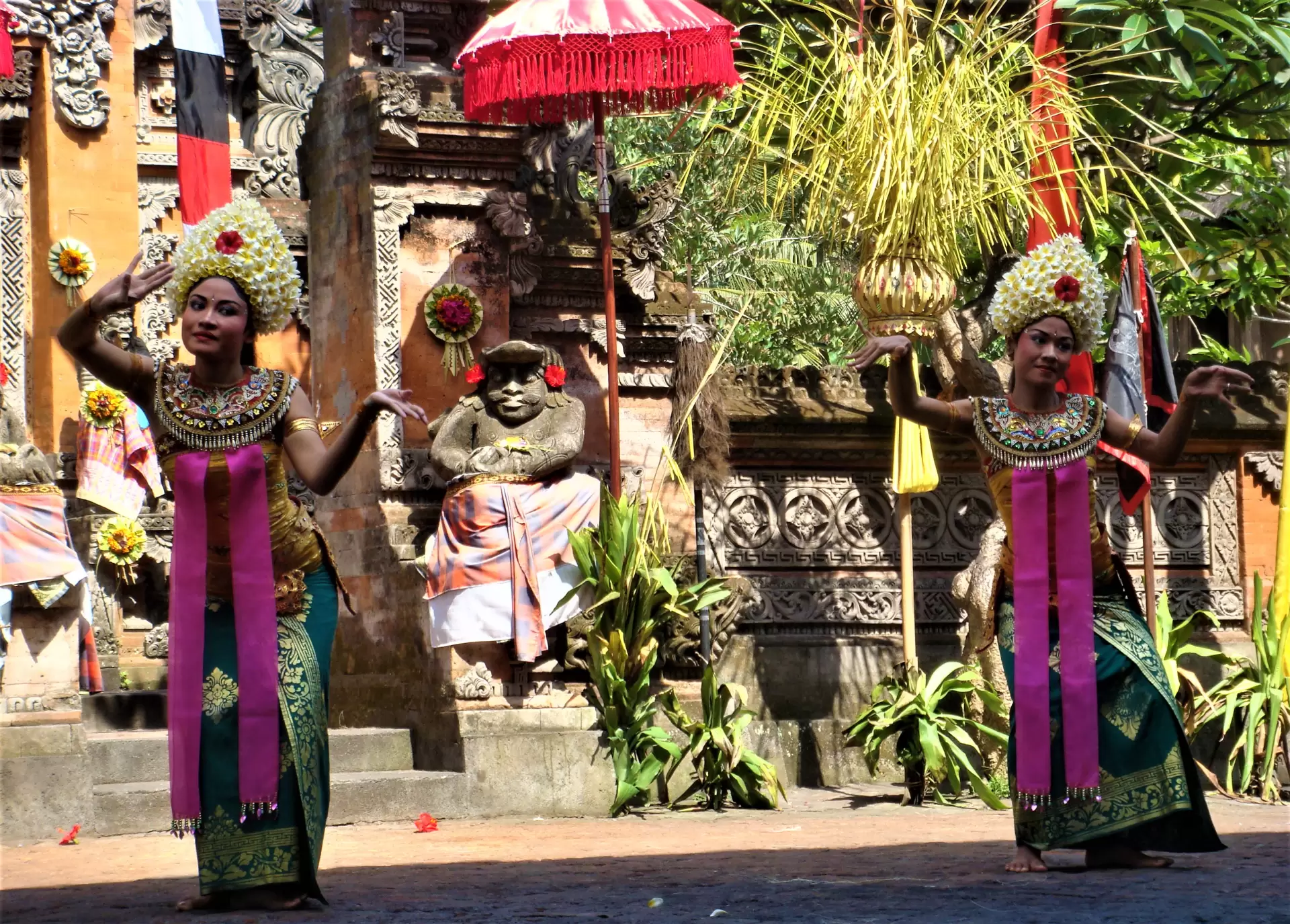 Rusalii în Indonezia Insulele Java și Bali