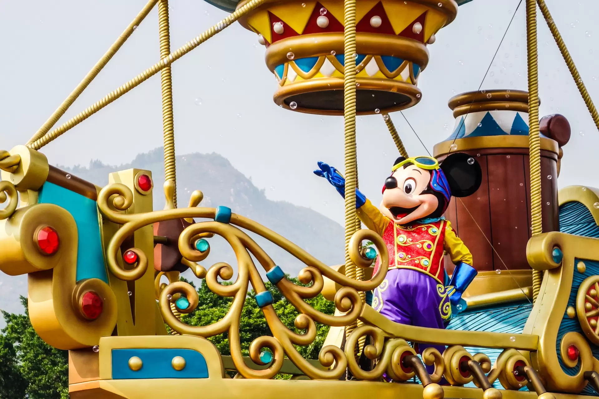 1 Iunie – Disneyland și Rusalii la Hong Kong